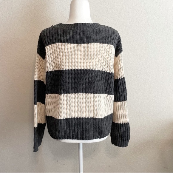 Pol Oversized Boho Slouchy Dark Gray and Cream Stripe Sweater Size XS - Picture 2 of 5